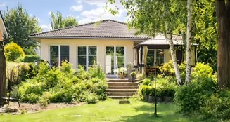 von_poll_real_estate_property_25310017_image_0