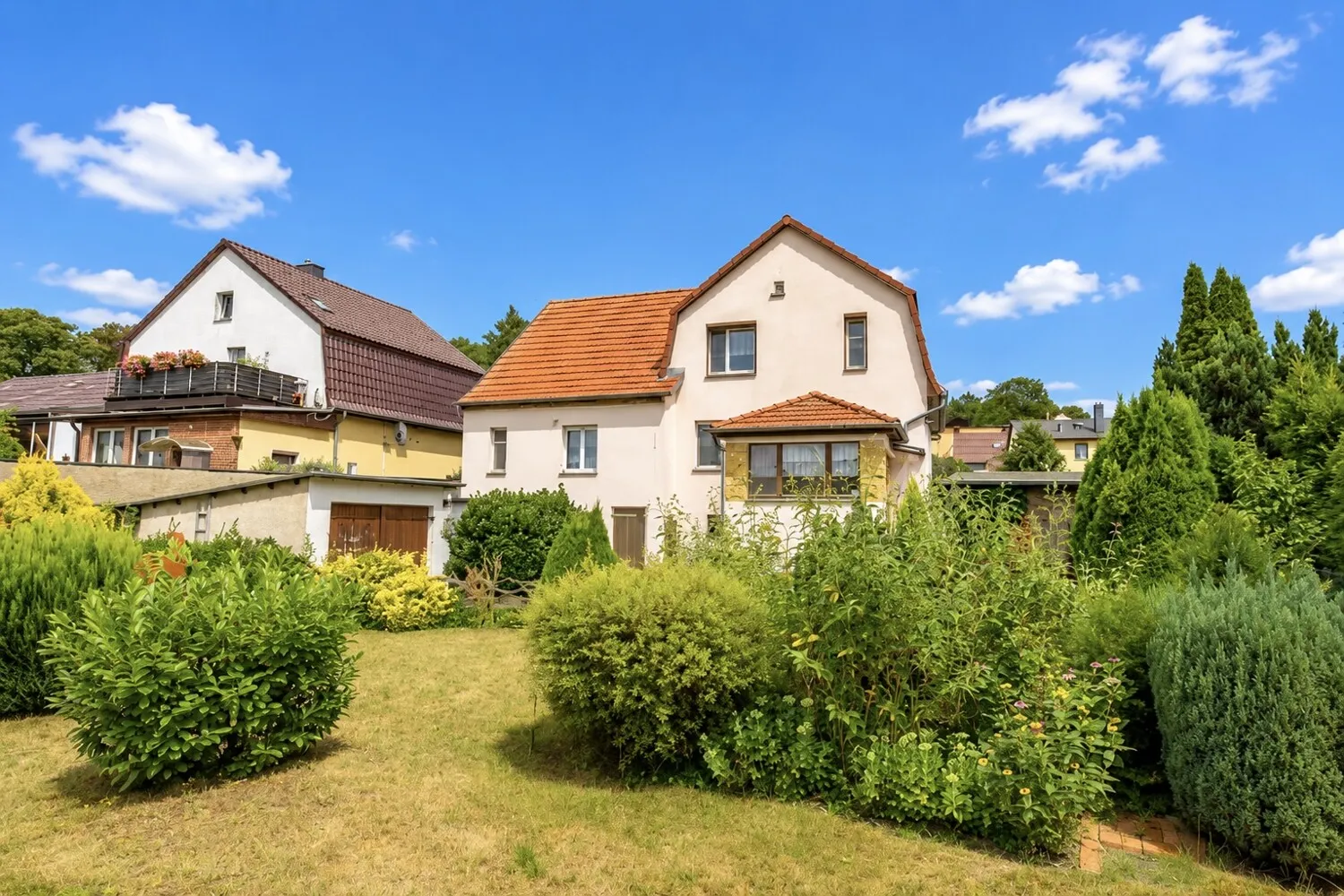 Garten mit Haus