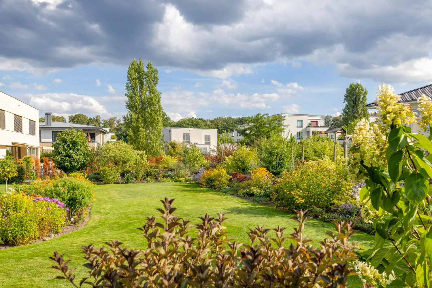 liebevoll angelegter Garten