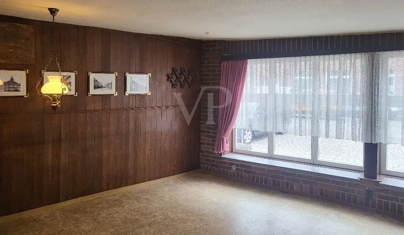 Erdgeschoss - ehemaliger Gastraum