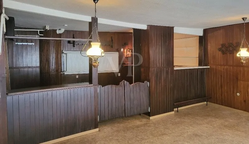 Erdgeschoss - ehemaliger Gastraum