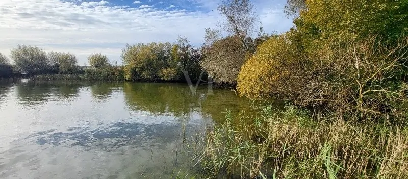 Reihenbootshaus, gepflegt, ausgebaut