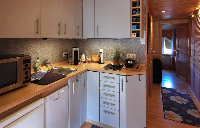 Reihenbootshaus, gepflegt, ausgebaut