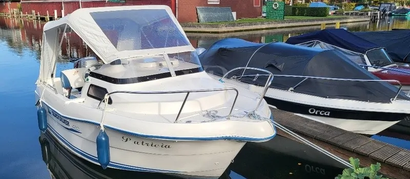 Reihenbootshaus, gepflegt, ausgebaut