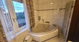 von_poll_real_estate_property_24086043_image_16