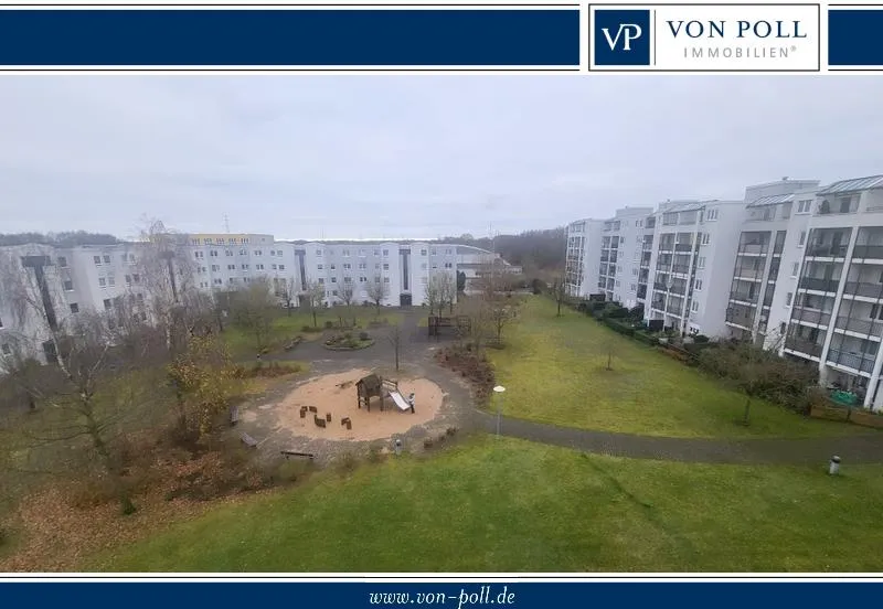 Two well-maintained apartments with elevator and balcony