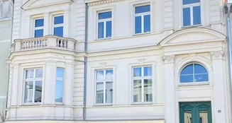 von_poll_real_estate_property_25086001_image_0