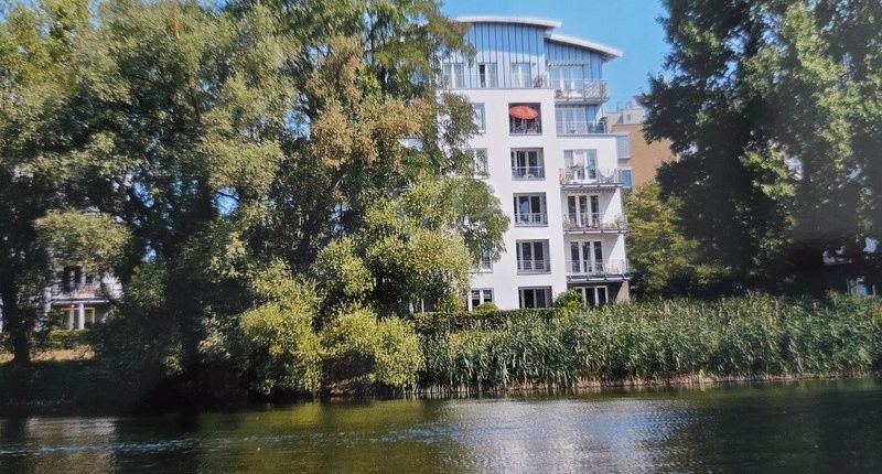 Exklusives Wohnerlebnis: Balkon, Wasserblick, Parkett, zentral