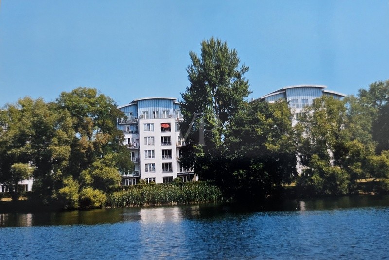Exklusives Wohnerlebnis: Balkon, Wasserblick, Parkett, zentral