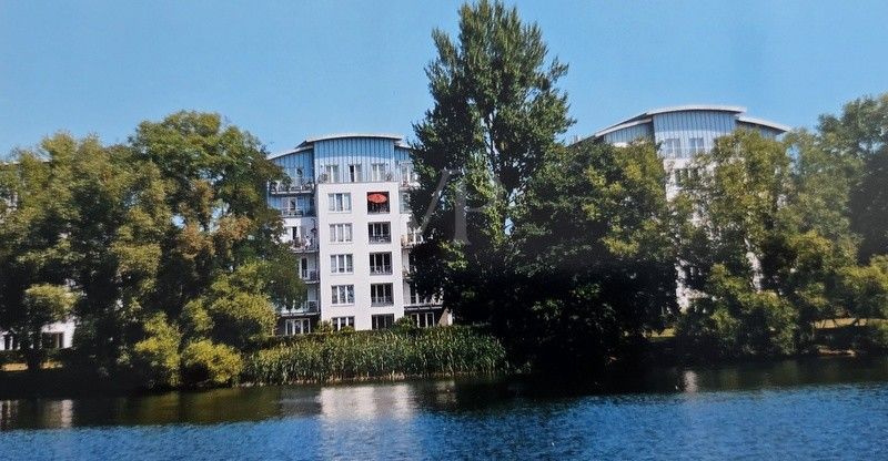 Exklusives Wohnerlebnis: Balkon, Wasserblick, Parkett, zentral
