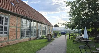 von_poll_real_estate_property_25086013_image_2