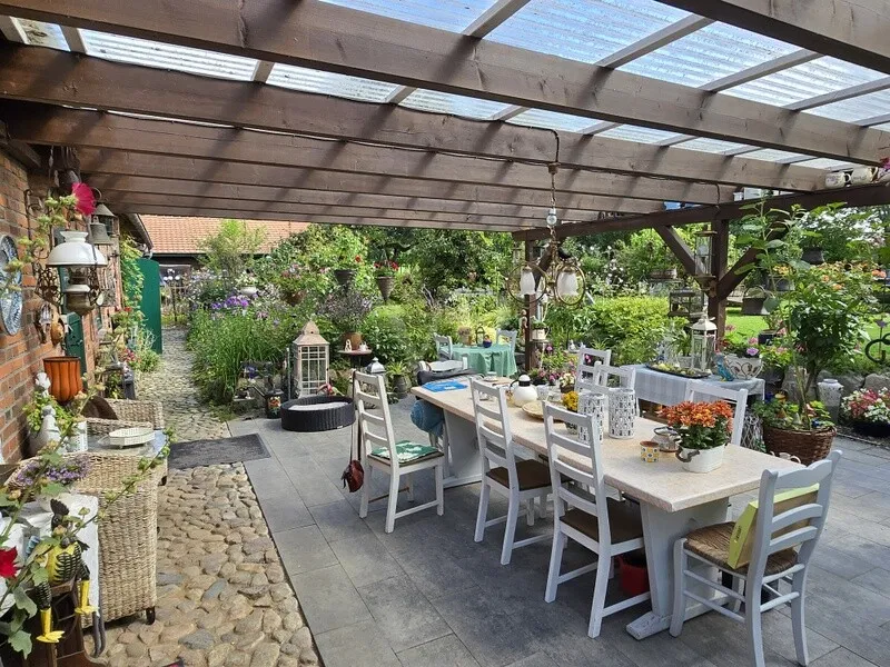 überdachte Terrasse