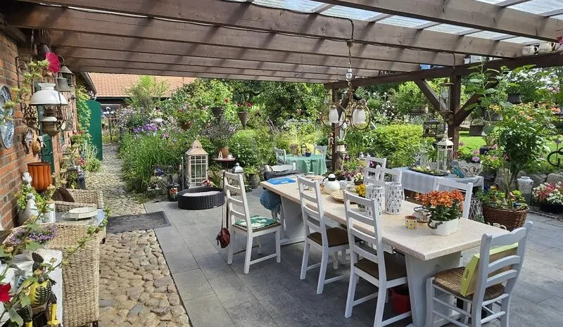 überdachte Terrasse