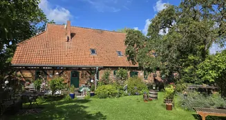 von_poll_real_estate_property_25086014_image_1