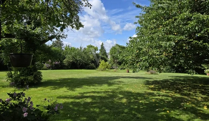 Saniertes Fachwerk-Landhaus mit großem Grundstück und historischem Charme