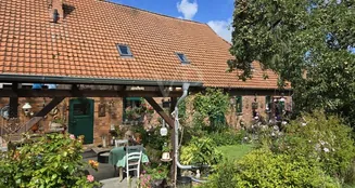 von_poll_real_estate_property_25086014_image_2