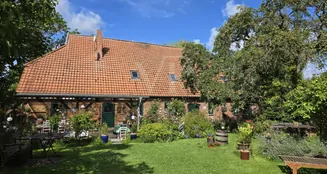 von_poll_real_estate_property_25086014_image_0