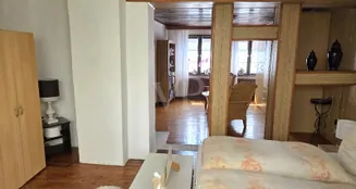 von_poll_real_estate_property_25086012_image_12