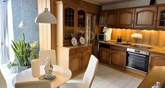 von_poll_real_estate_property_25086012_image_5