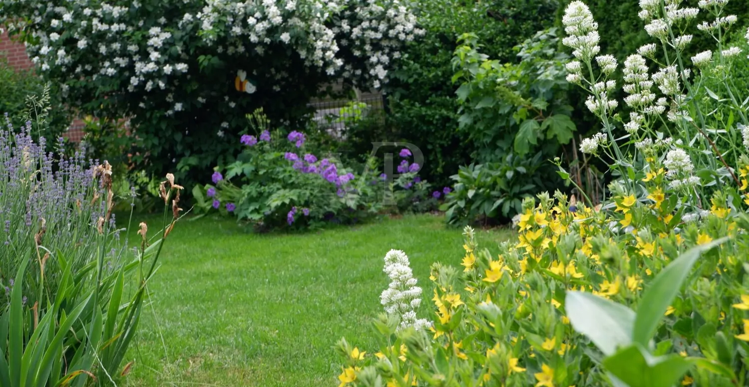 Geräumige Doppelhaushälfte in ruhiger Lage Nähe Schweriner See