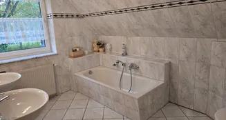 von_poll_real_estate_property_25086021_image_17