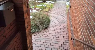 von_poll_real_estate_property_26086003_image_2