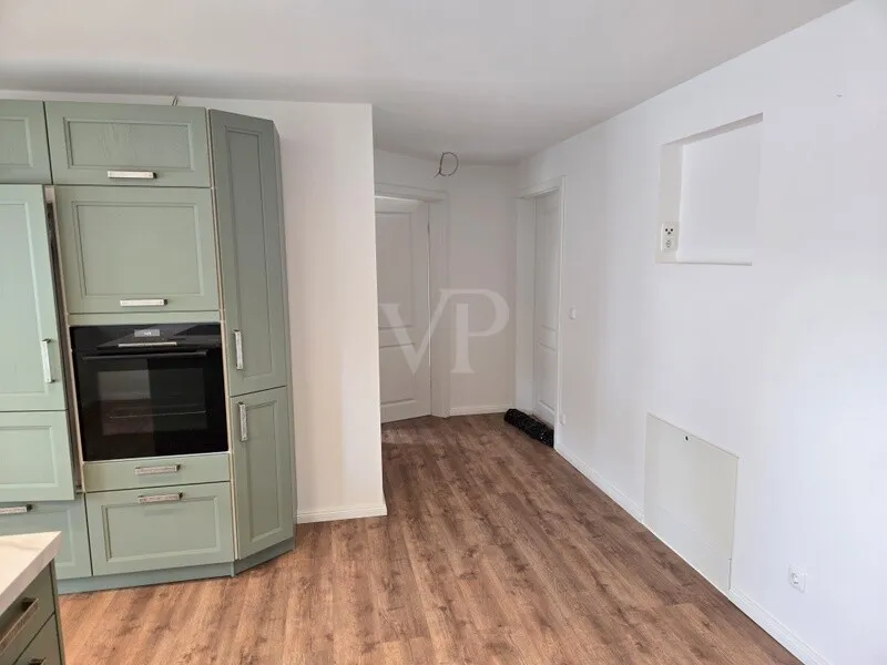 Küche - Übergang zum 4. Zimmer und Vollbad