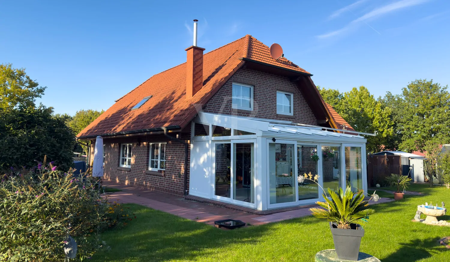 Platz für die ganze Familie – über 200 m² Wohnfläche auf großem Grundstück