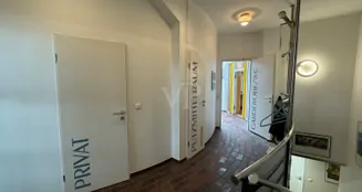 von_poll_real_estate_property_24026049B_image_17