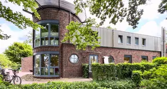 von_poll_real_estate_property_24026049B_image_1