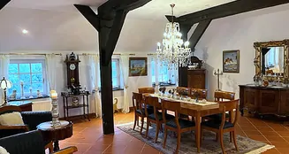 von_poll_real_estate_property_23026052n_image_9