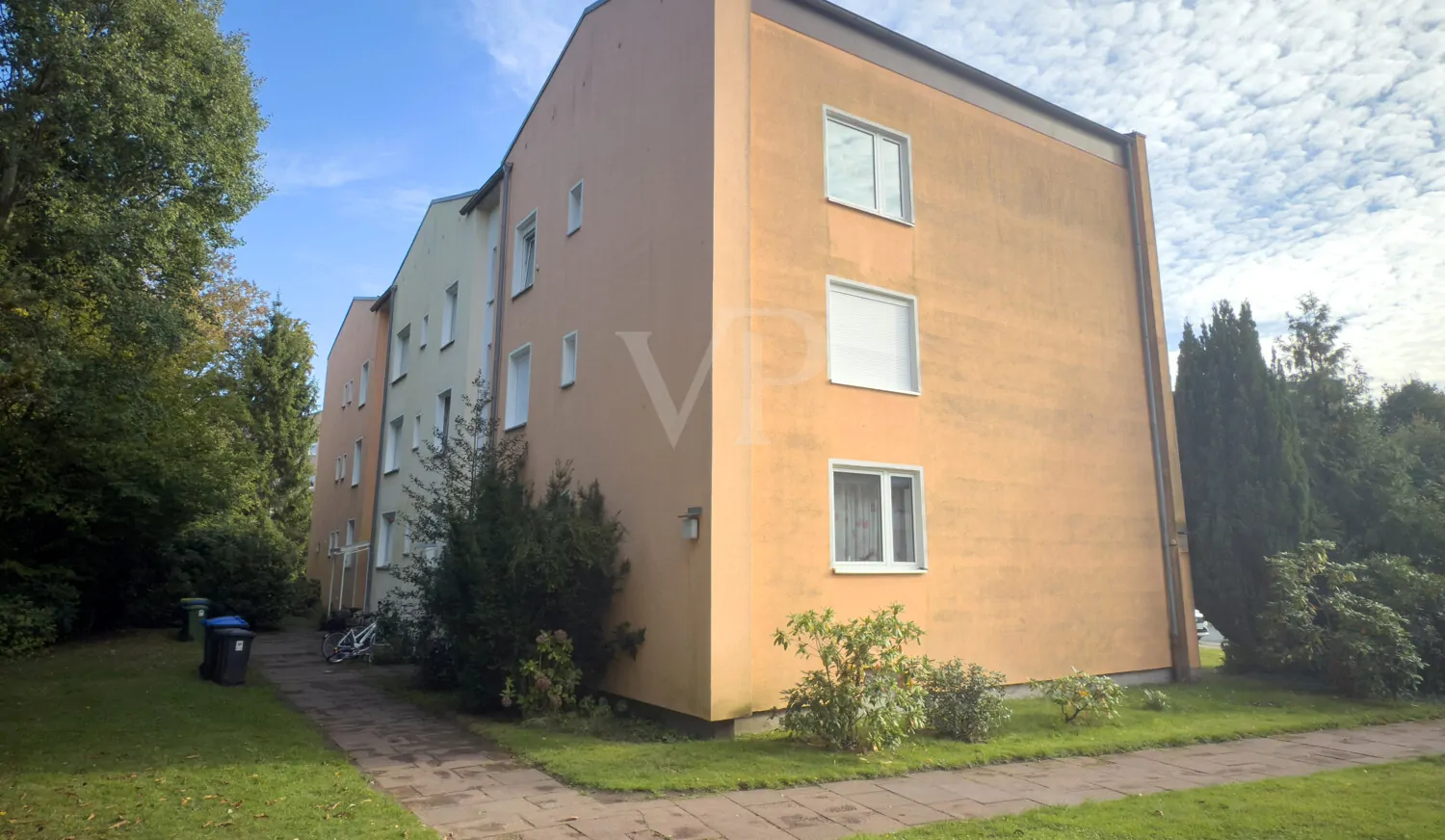 Bezugsfreie 3-Zimmer-Wohnung nahe Flötenteich