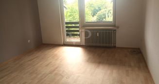 von_poll_real_estate_property_24026079b_image_4