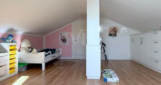 von_poll_real_estate_property_25026017_image_11