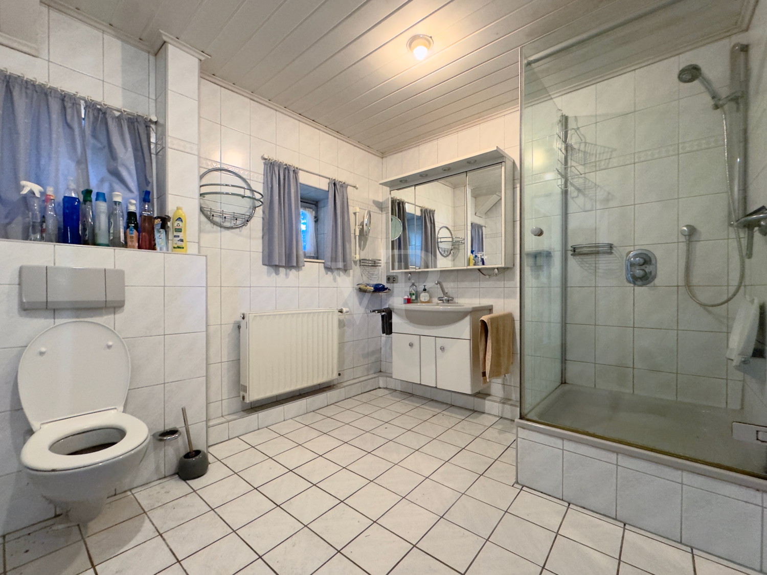 Badezimmer EG
