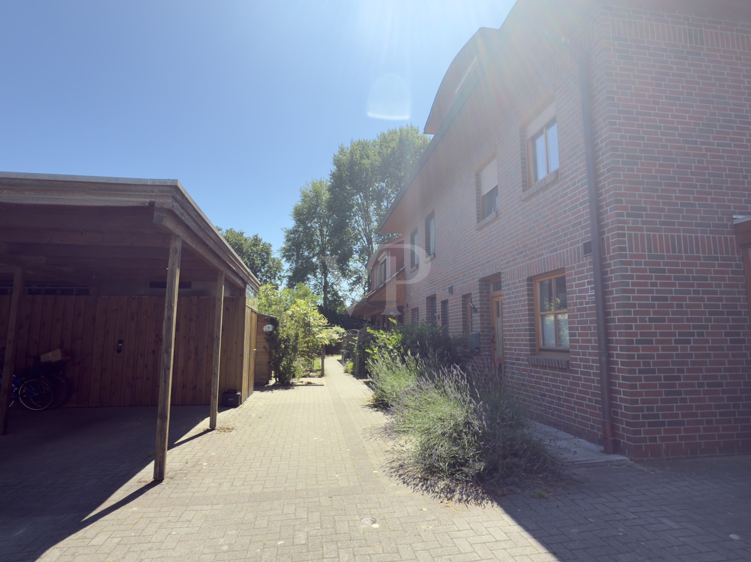 Straßenansicht