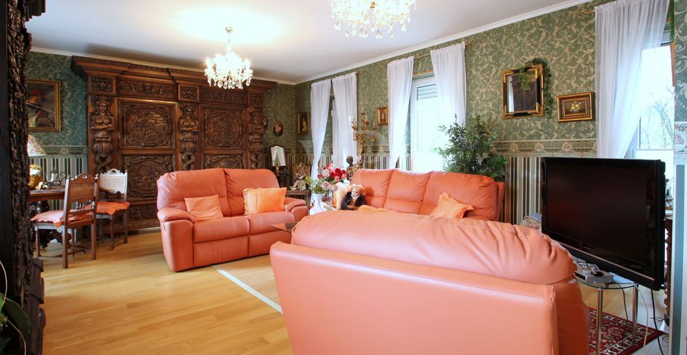Büro EG