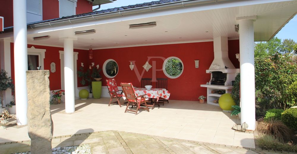 Imposante Villa mit Wellnessbereich