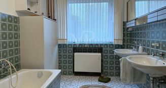 von_poll_real_estate_property_24026097b_image_12