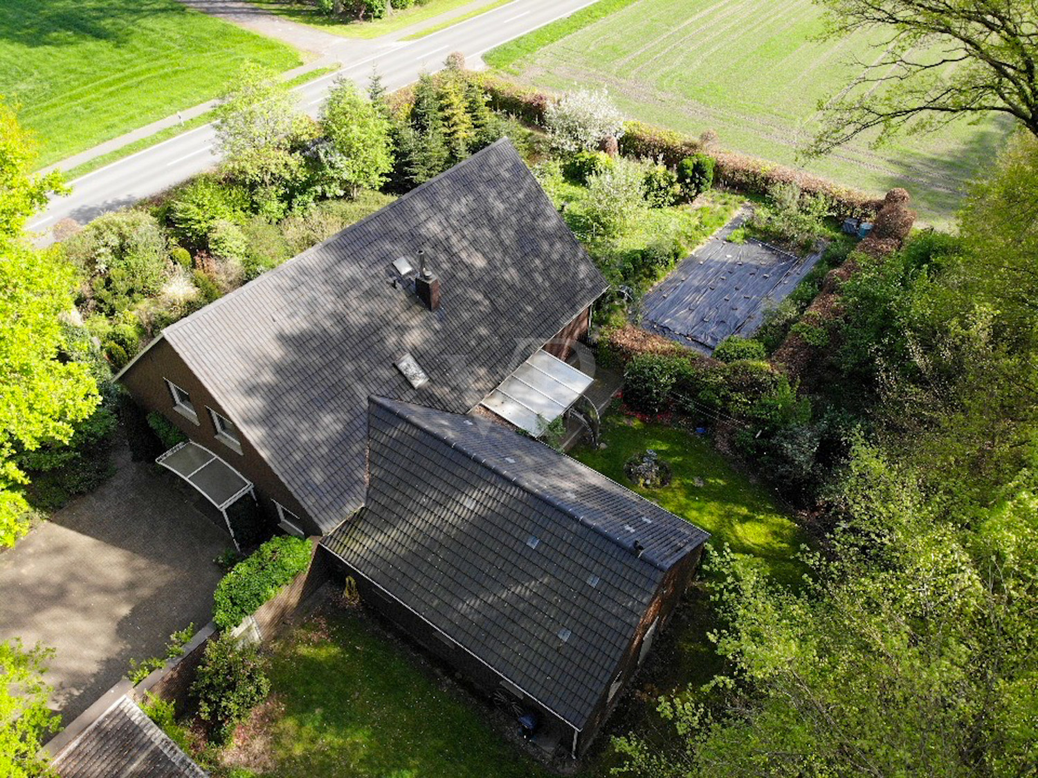 Platz für die ganze Familie – über 200 m² Wohnfläche auf großem Grundstück