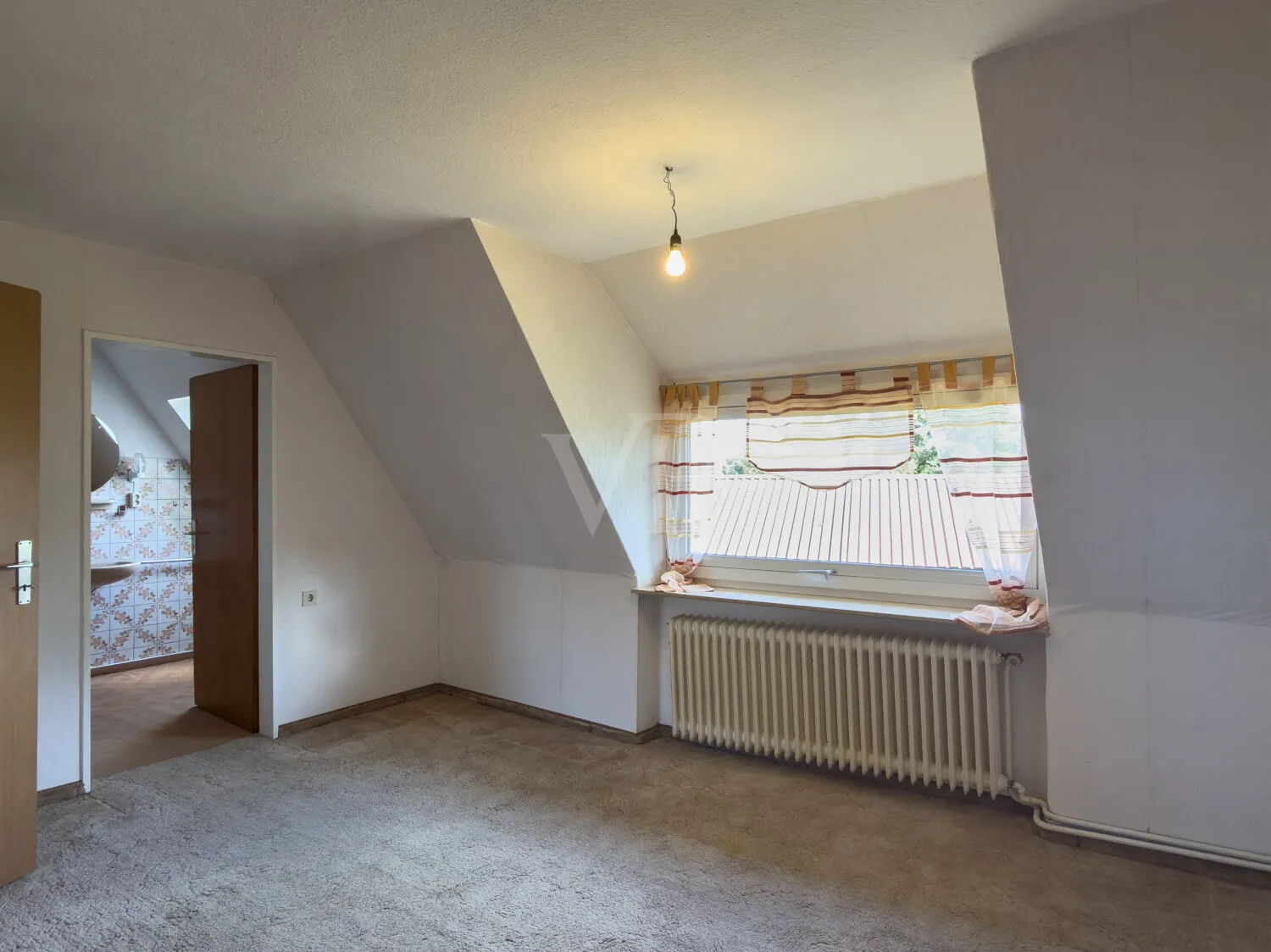 Zimmer 6 DG (Durchgangszimmer)