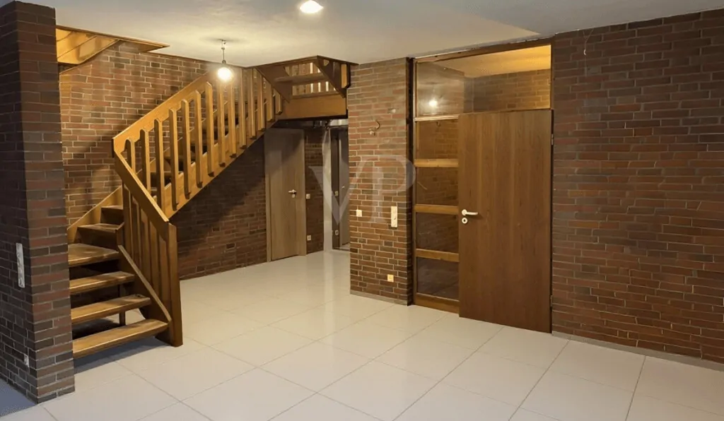 Treppe-Eingang-Gardrobe - KI-Visualisierung