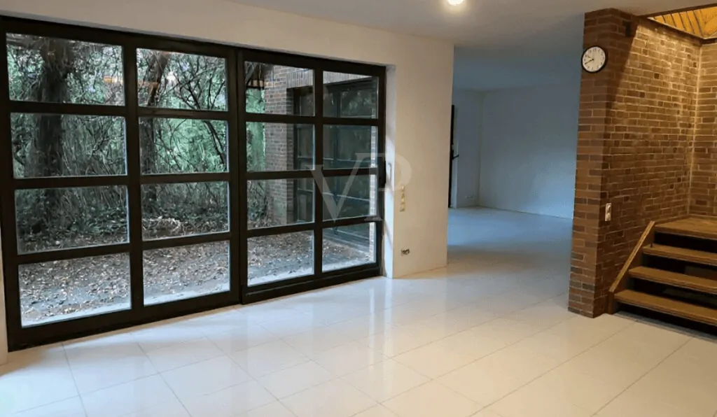 Esszimmer 1 - Ansicht 1 - KI-Visualisierung