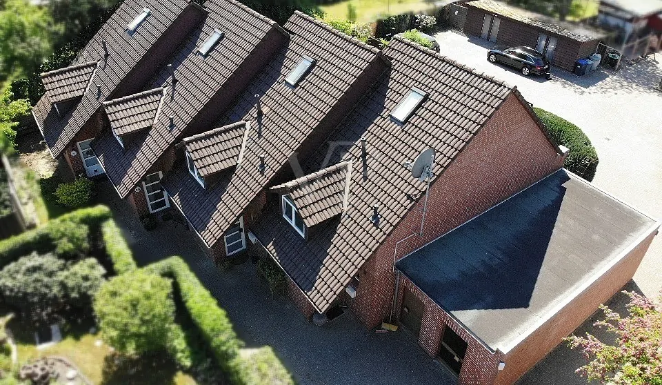 Attraktive Reihenhausanlage mit vier Wohneinheiten