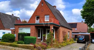 von_poll_real_estate_property_25026049k_image_0