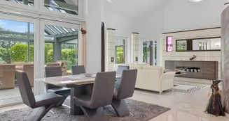 von_poll_real_estate_property_25026043z_image_7