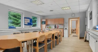 von_poll_real_estate_property_25026043z_image_32