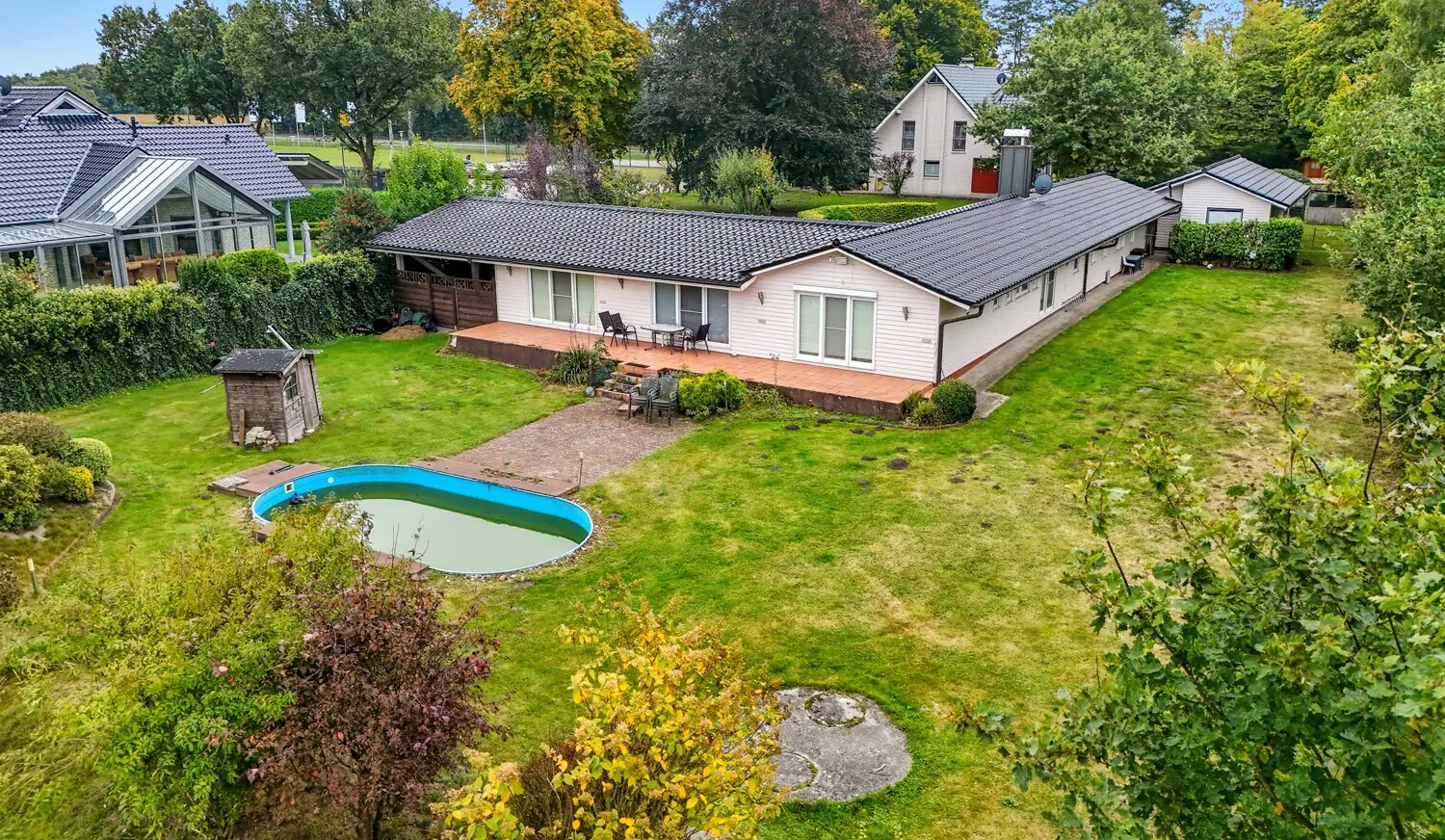 Haus 1 mit Außenpool