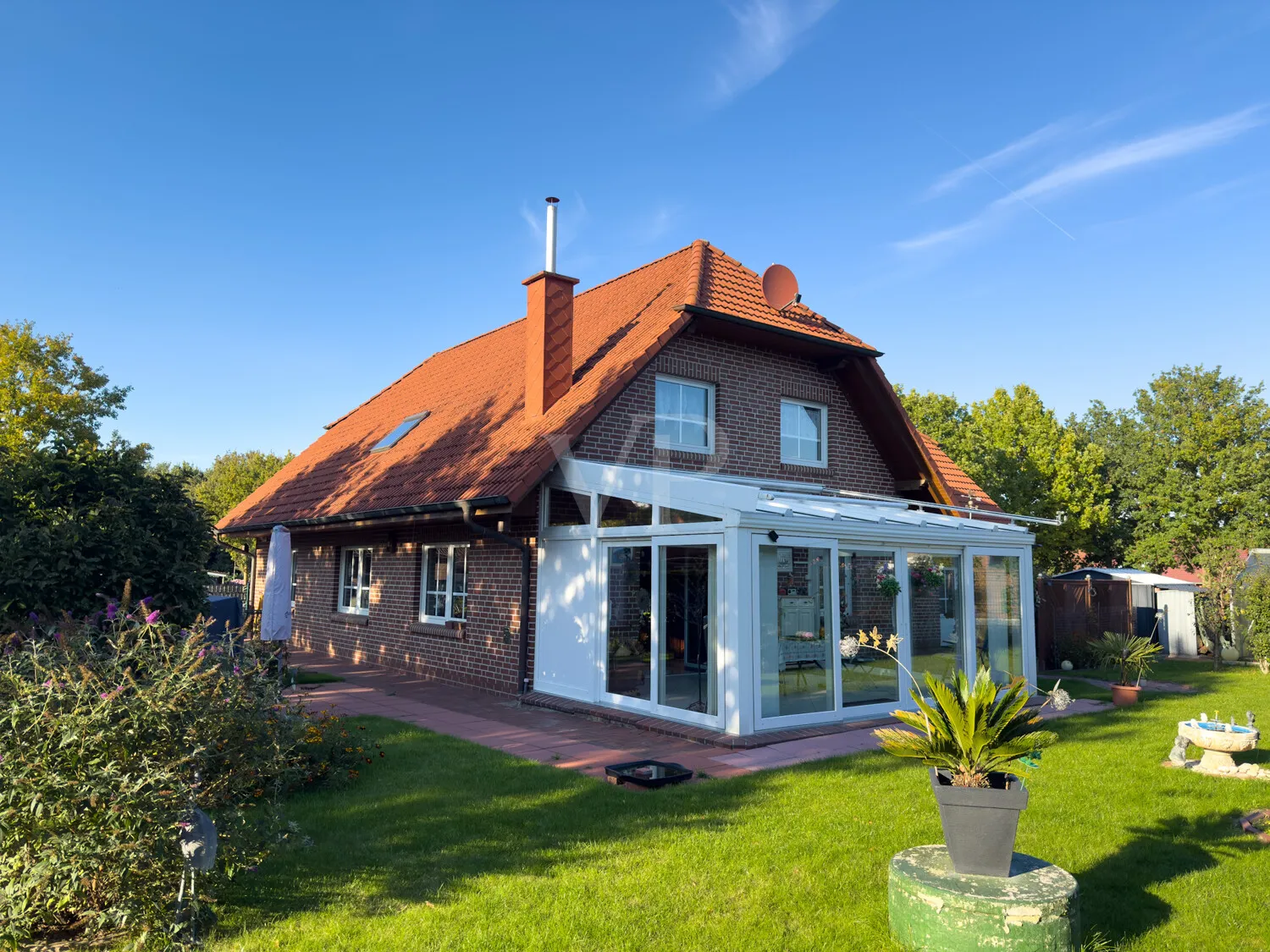 Großes Einfamilienhaus auf schönem Grundstück in Ramsloh