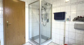 von_poll_real_estate_property_25026051a_image_12